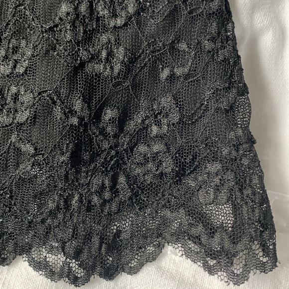 💥 East 5th lace sleeveless top - Picture 4 of 6